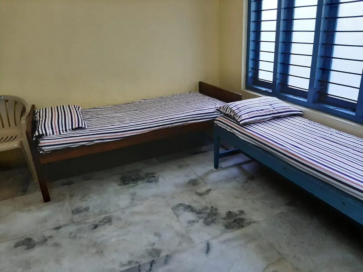 Mavelikara Santhigiri旅舍 旅馆